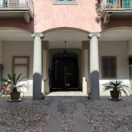 Center - 5 Min From Station *