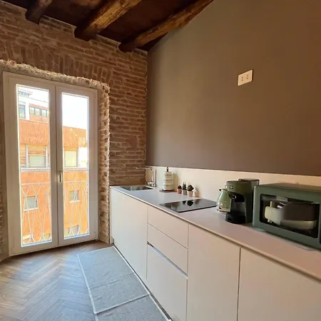 Center - 5 Min From Station *